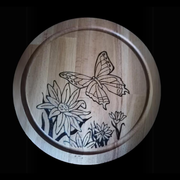 Houten snijplank ø 24,5 cm "Vlinder met bloemen", houten borrelplank