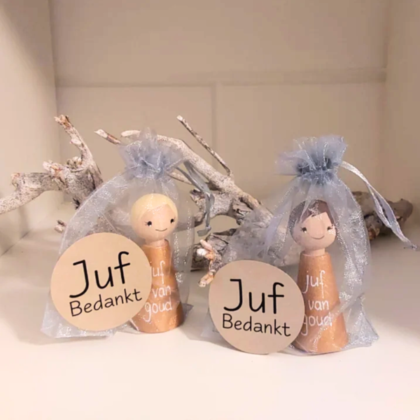 Peg Doll "Juf Bedankt", houten popje, gelukspopje, Juffendag, Juf van Goud